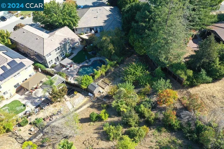 112 Mcmahon Court, Martinez, California 94553