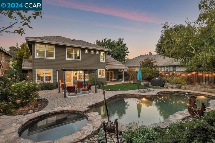 112 Mcmahon Court, Martinez, California 94553
