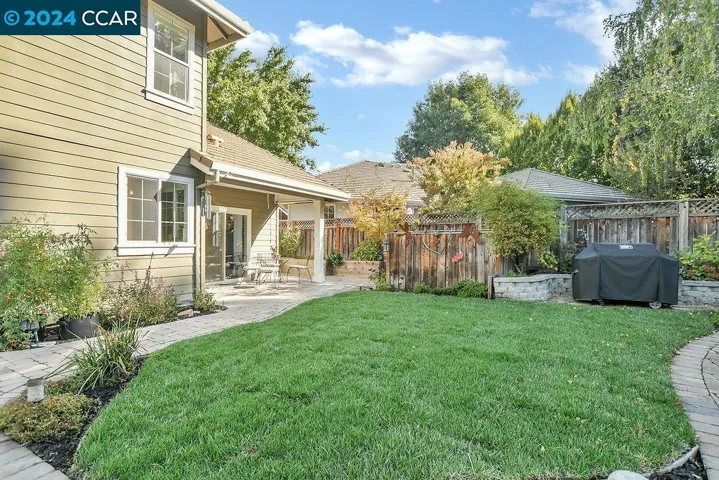 112 Mcmahon Court, Martinez, California 94553