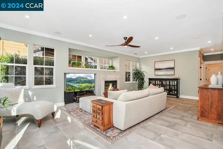 112 Mcmahon Court, Martinez, California 94553