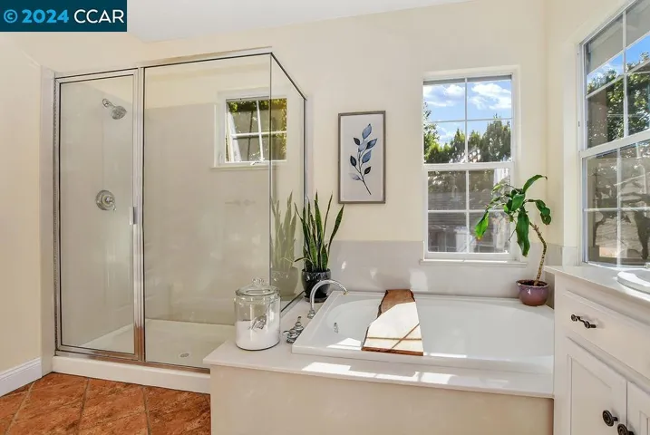 112 Mcmahon Court, Martinez, California 94553