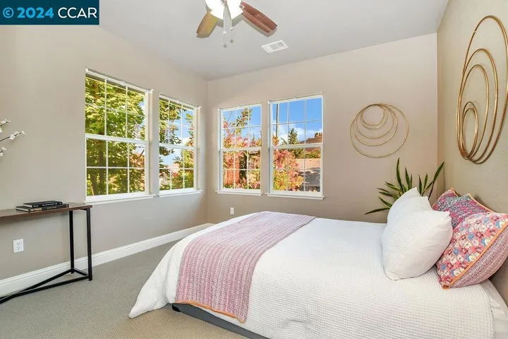 112 Mcmahon Court, Martinez, California 94553