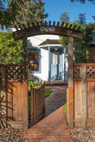 495 9th Avenue, Menlo Park, California 94025