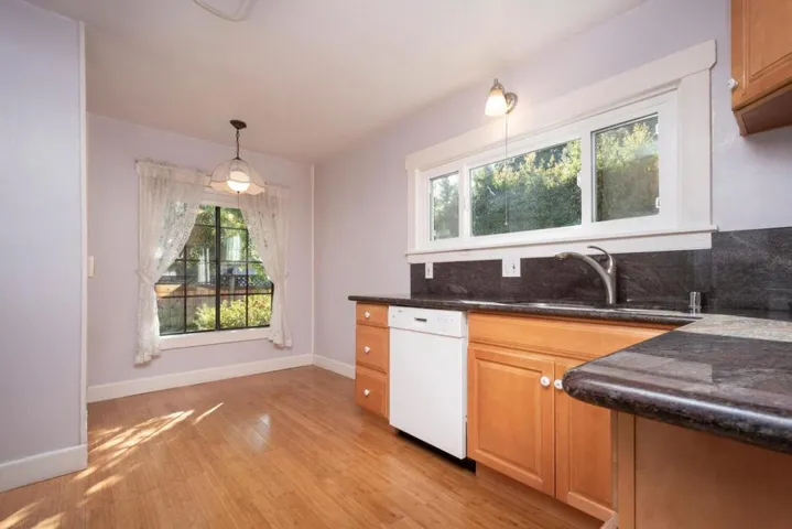 495 9th Avenue, Menlo Park, California 94025