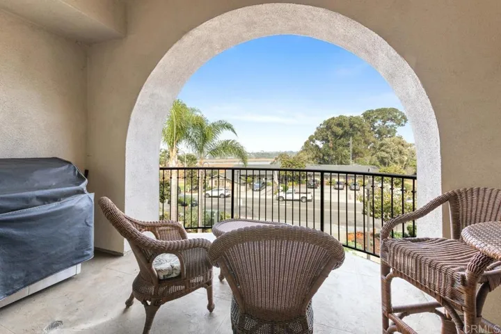 569 Laguna Drive, Carlsbad, California 92008