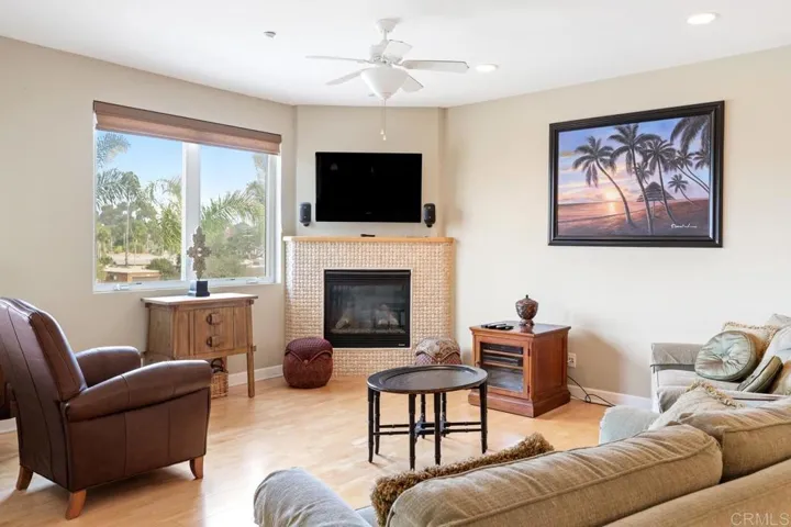 569 Laguna Drive, Carlsbad, California 92008