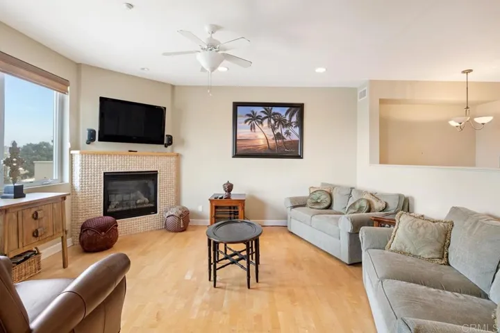 569 Laguna Drive, Carlsbad, California 92008
