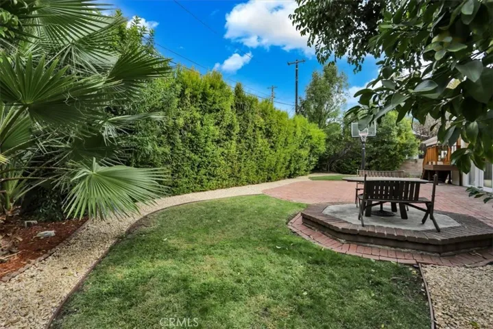 23161 Gainford Street, Woodland Hills, California 91364