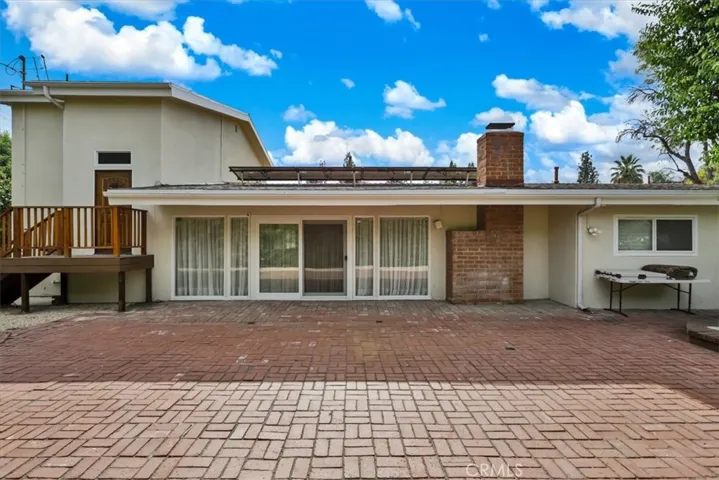 23161 Gainford Street, Woodland Hills, California 91364