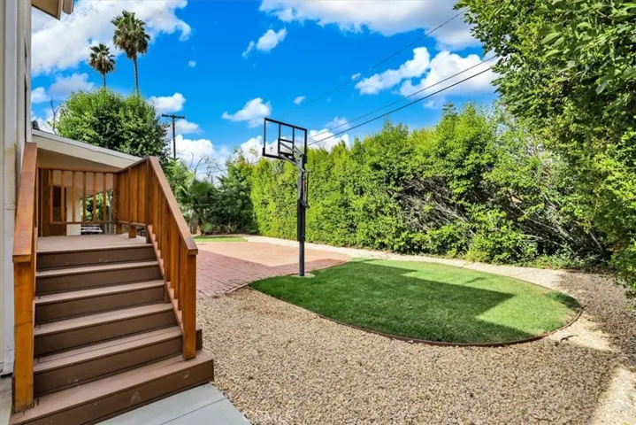 23161 Gainford Street, Woodland Hills, California 91364