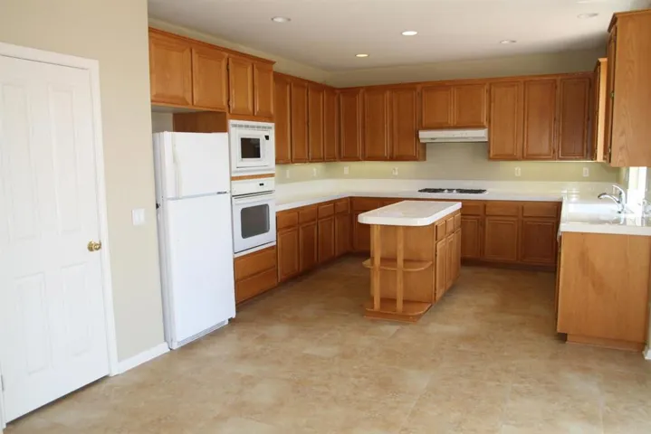 1560 Eden Court, San Marcos, California 92078