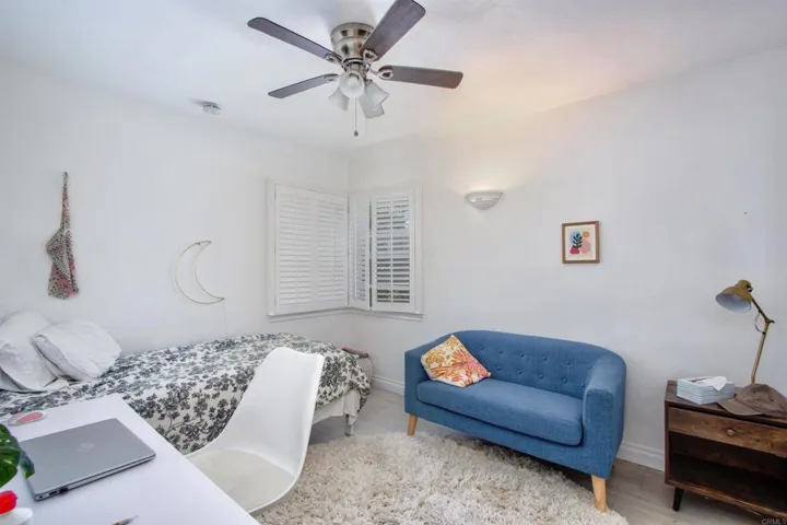 122 N Helix Avenue, Solana Beach, California 92075