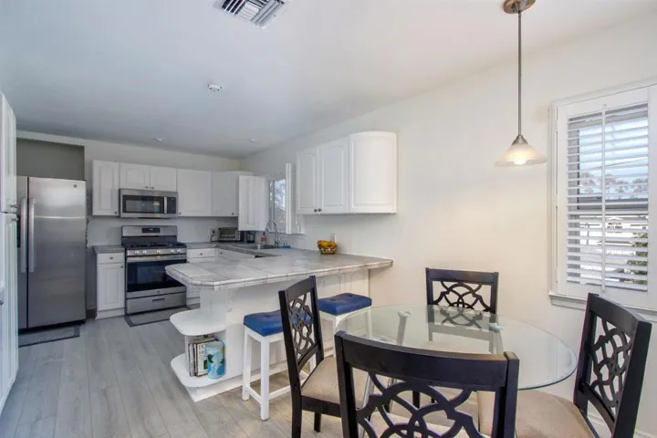 122 N Helix Avenue, Solana Beach, California 92075