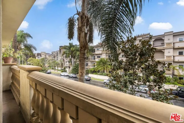 123 S Clark Drive 202, Los Angeles, California 90048