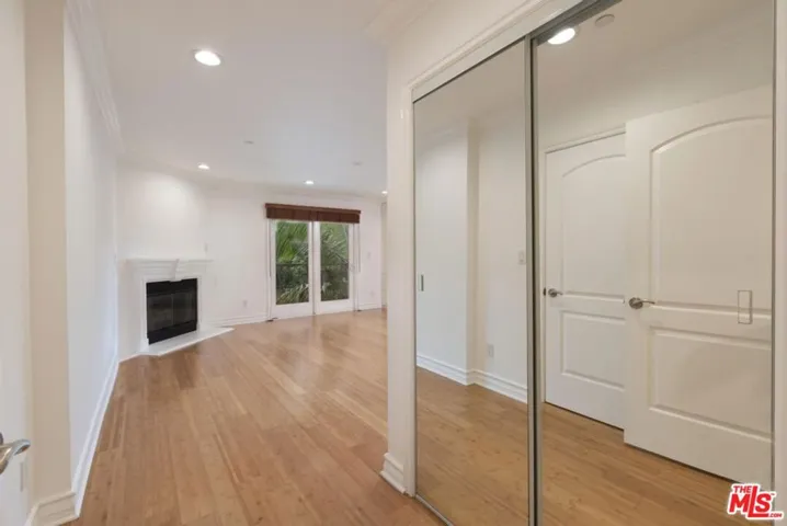 123 S Clark Drive 202, Los Angeles, California 90048