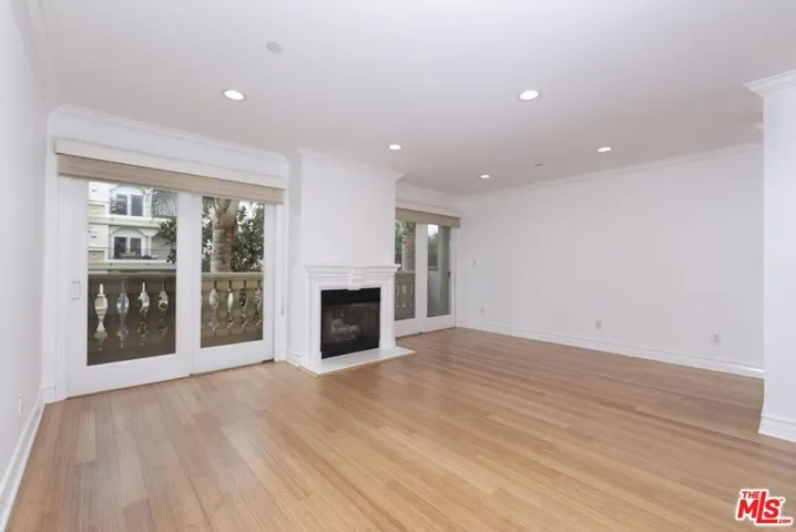 123 S Clark Drive 202, Los Angeles, California 90048