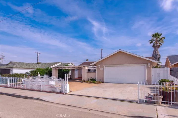 4700 S J Street, Oxnard, California 93033