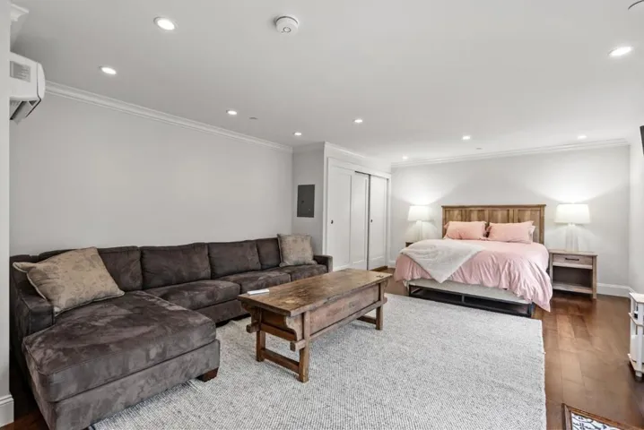 118 Occidental Avenue, Burlingame, California 94010