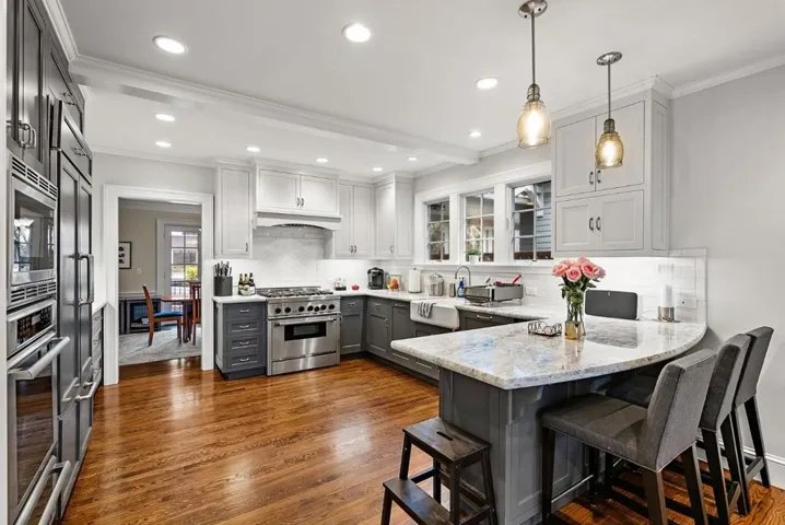 118 Occidental Avenue, Burlingame, California 94010