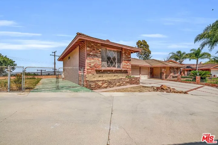 3045 Acuna Drive, Hacienda Heights, California 91745