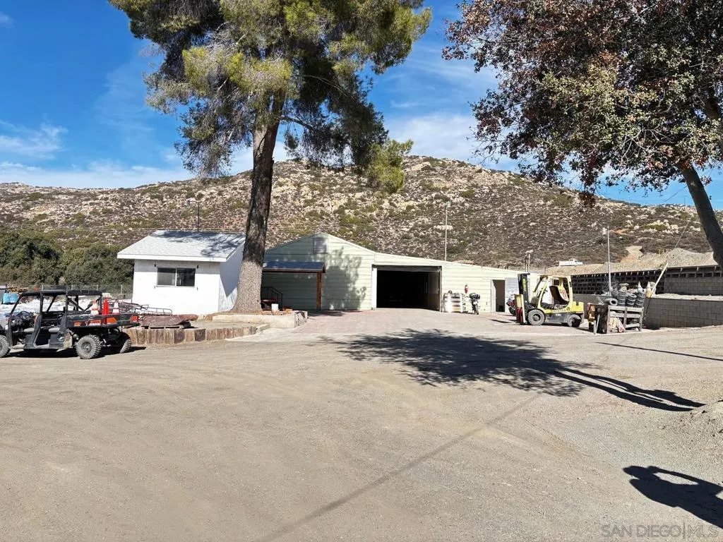 627 Emery Rd., Tecate, California 91980 home-pic-9