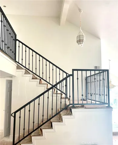 11522 Moonridge Road, Whittier, California 90601