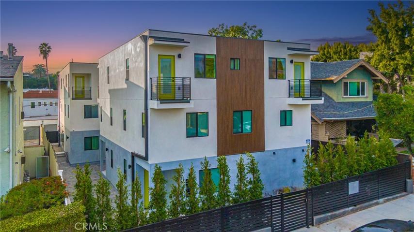 1947 N Vista Del Mar Avenue, Los Angeles, California 90068