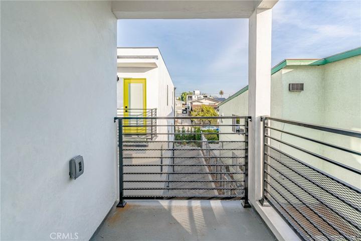 1947 N Vista Del Mar Avenue, Los Angeles, California 90068