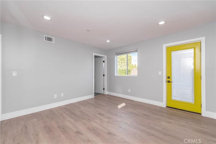 1947 N Vista Del Mar Avenue, Los Angeles, California 90068