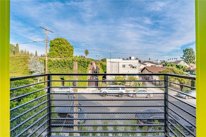 1947 N Vista Del Mar Avenue, Los Angeles, California 90068
