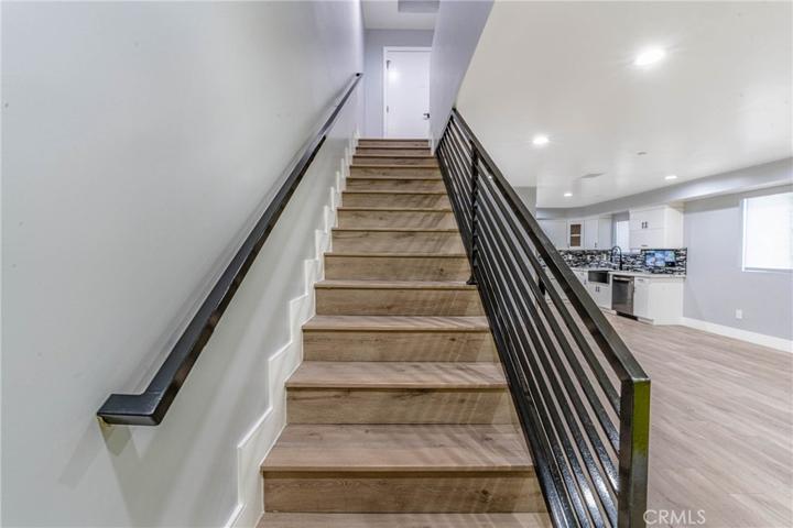 1947 N Vista Del Mar Avenue, Los Angeles, California 90068