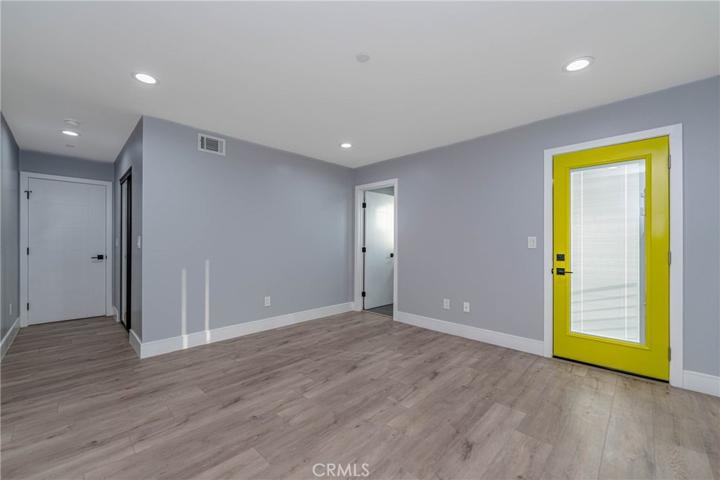 1947 N Vista Del Mar Avenue, Los Angeles, California 90068