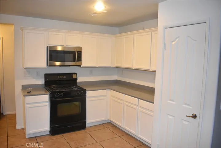 43218 Fanchon Avenue, Lancaster, California 93536