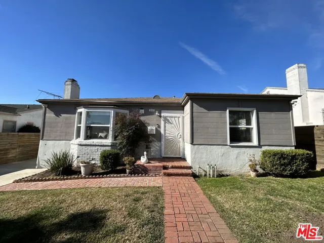 5735 Alviso Avenue, Windsor Hills, California 90043
