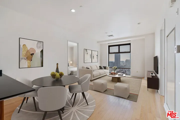 801 S Grand Avenue 1612, Los Angeles, California 90017
