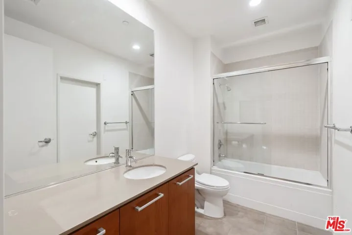 801 S Grand Avenue 1612, Los Angeles, California 90017