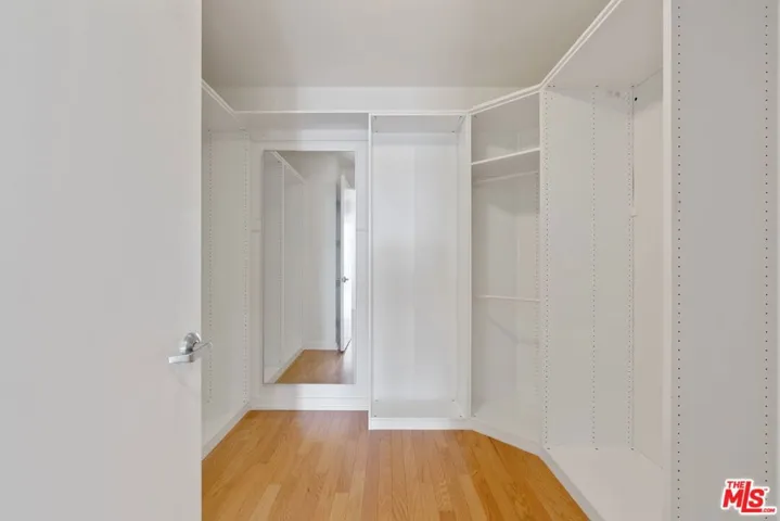 801 S Grand Avenue 1612, Los Angeles, California 90017