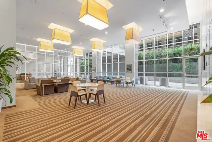 801 S Grand Avenue 1612, Los Angeles, California 90017