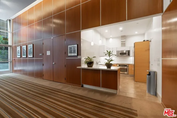 801 S Grand Avenue 1612, Los Angeles, California 90017