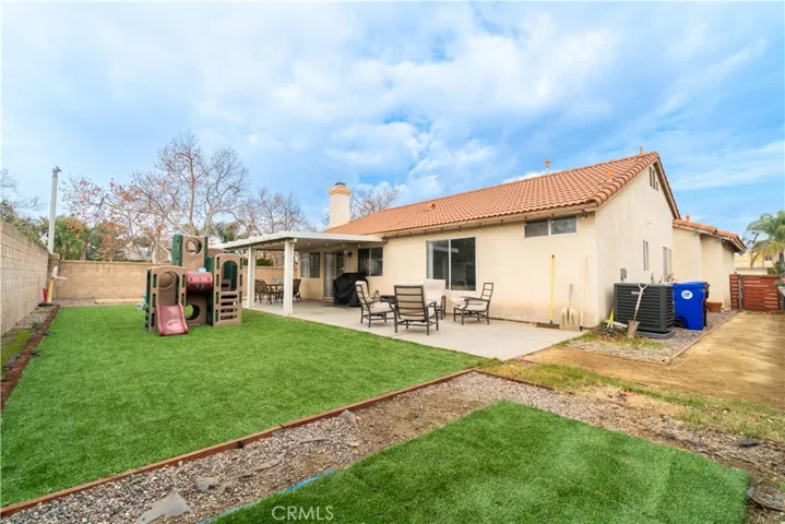 2693 W Sunrise Drive, Rialto, California 92377