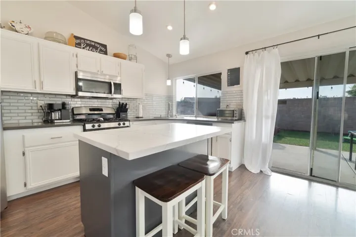 2693 W Sunrise Drive, Rialto, California 92377