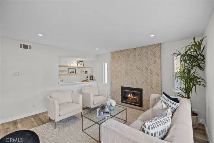 76 Monticello, Irvine, California 92620