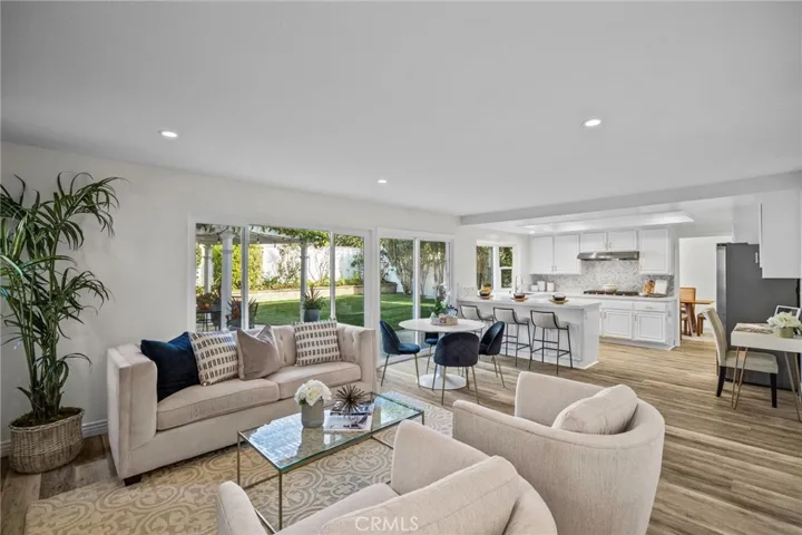 76 Monticello, Irvine, California 92620