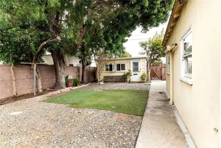 2339 22nd Street, Santa Monica, California 90405