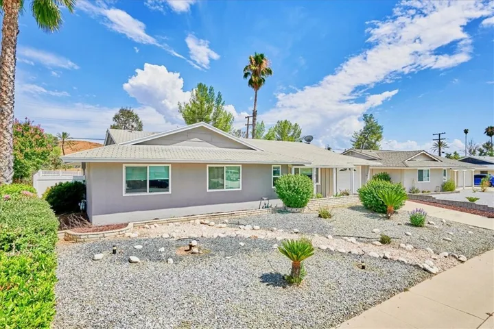 28700 Snead Drive, Menifee, California 92586