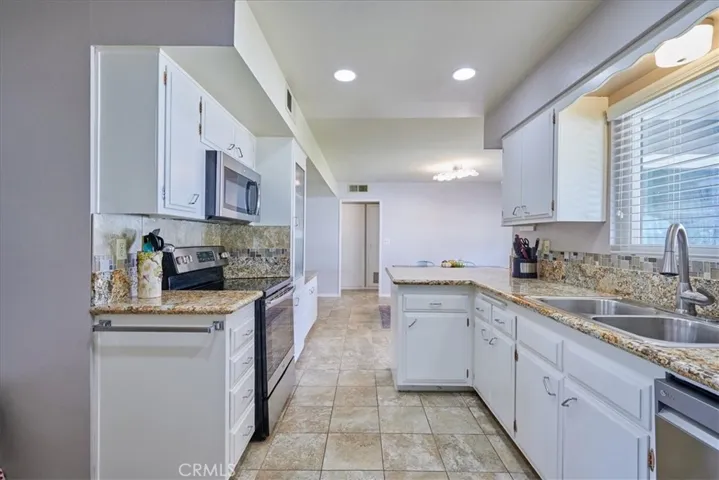 28700 Snead Drive, Menifee, California 92586