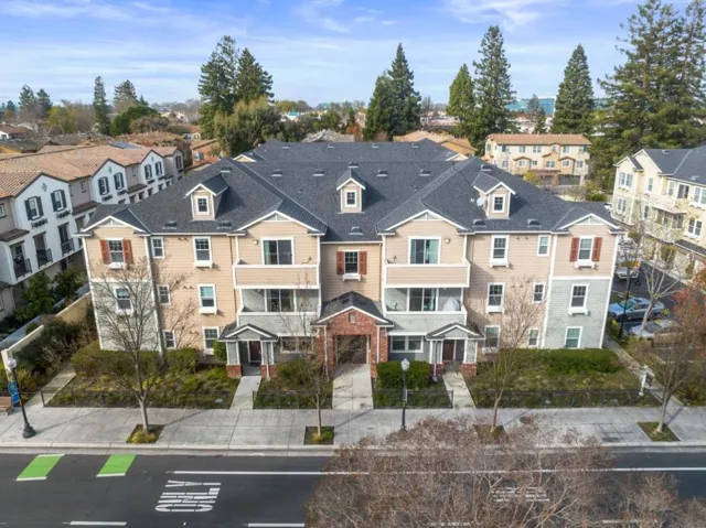 1033 Scotia Terrace 302, Sunnyvale, California 94089