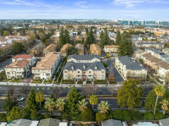 1033 Scotia Terrace 302, Sunnyvale, California 94089
