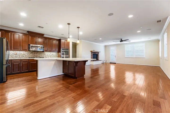 26459 Riverrock Way, Saugus, California 91350