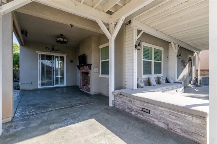 26459 Riverrock Way, Saugus, California 91350